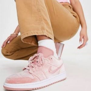 Nike Jordan 1 Low, Pink Velvet